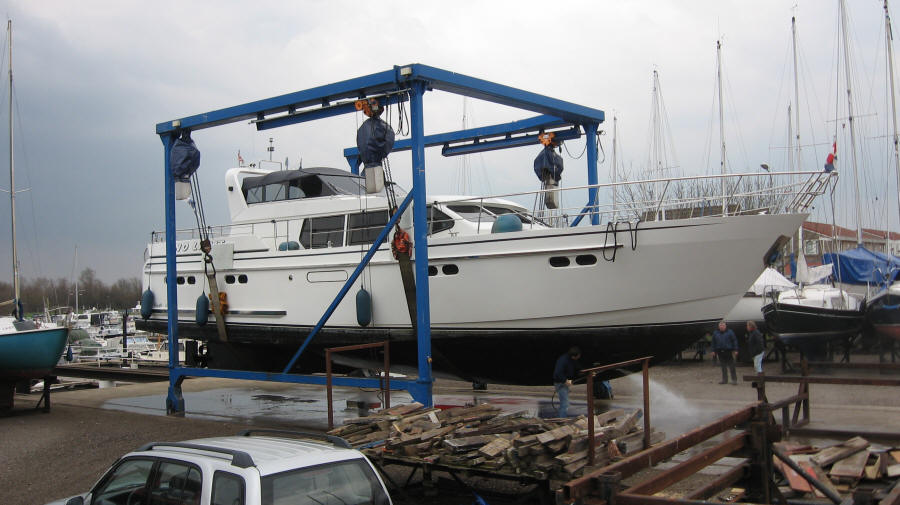 Botenlift jachthaven Hanzeland